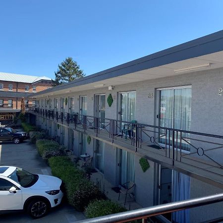 Crest Motor Inn Queanbeyan Buitenkant foto