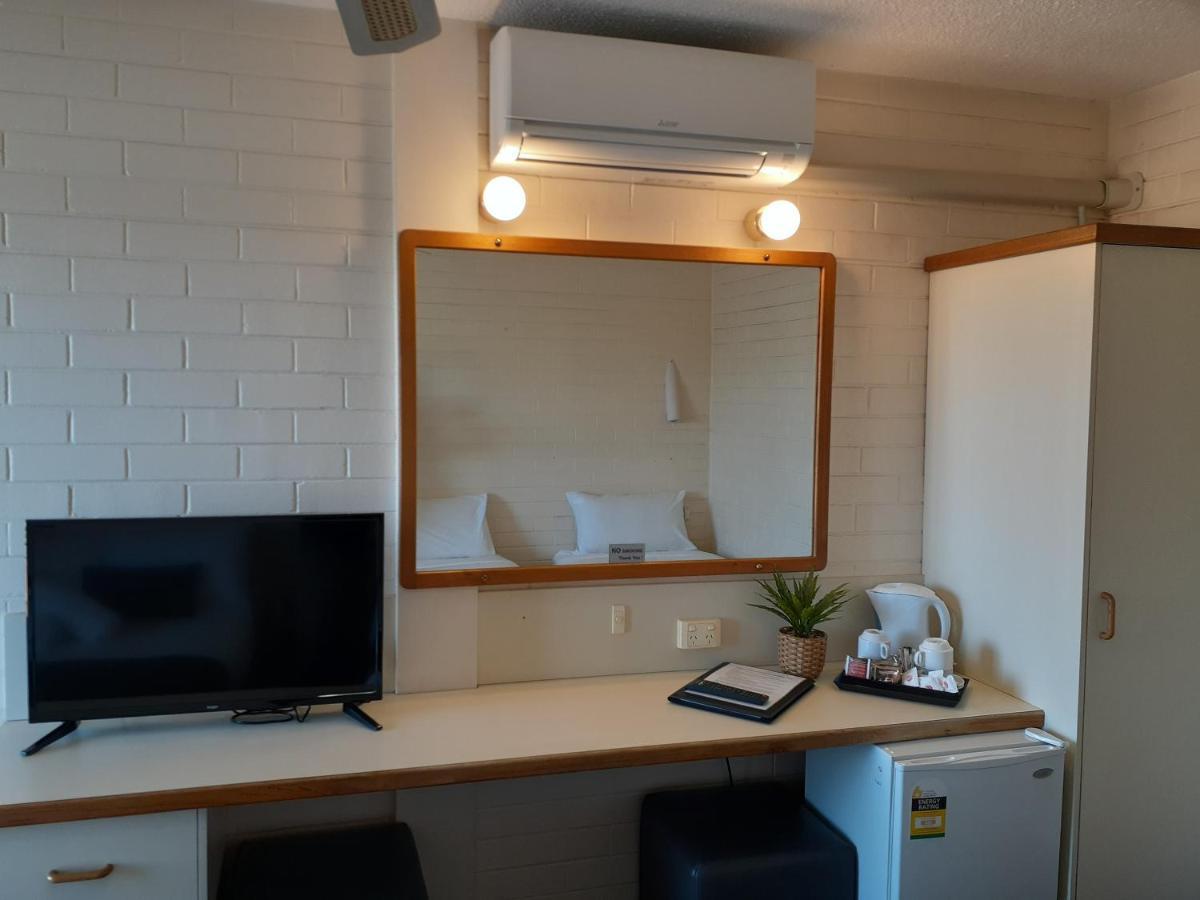 Crest Motor Inn Queanbeyan Buitenkant foto
