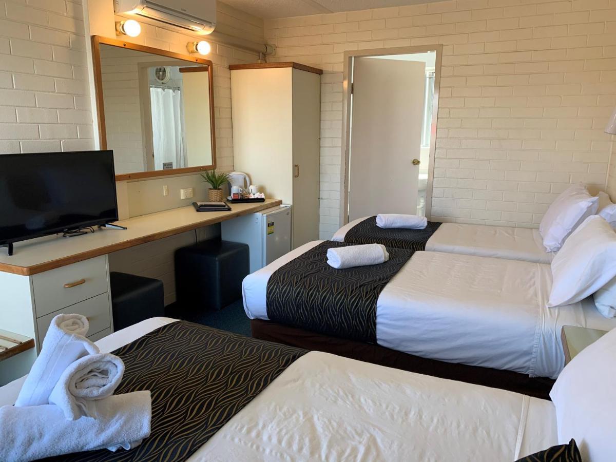 Crest Motor Inn Queanbeyan Buitenkant foto